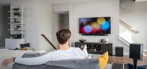 4 روش برای بهبود بخشیدن به صدای تلویزیون های خانگی