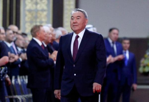 نظربایف: در مرکز قزاقستان حضور دارم