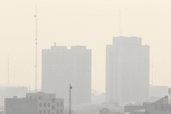 آمار کیفیت هوای تهران در 10 سال اخیر ، تنها 10 درصد دستگاه ها قانون هوای پاک را اجرا می نمایند